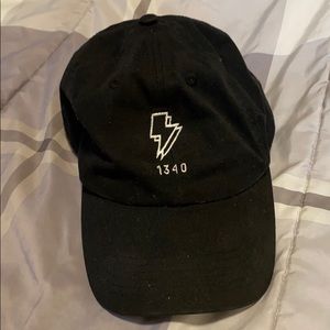 1340 strap back hat